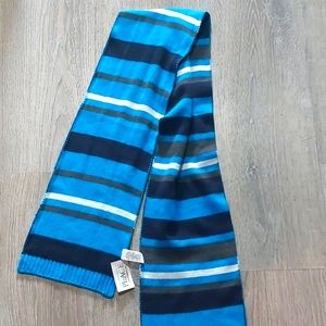 NWT Kids scarf
